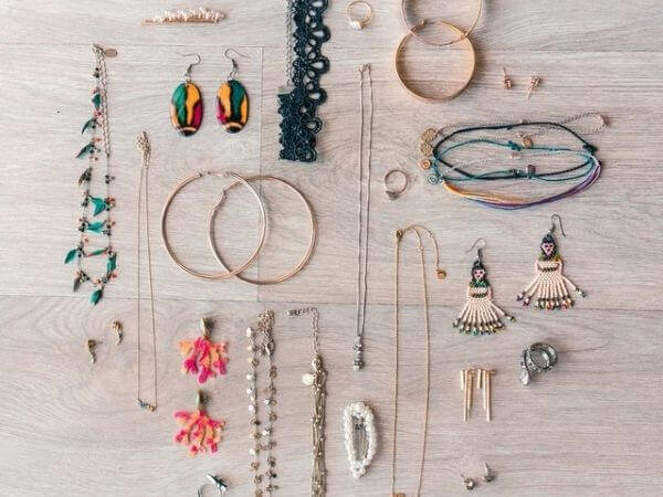 Earring Cleaning: Simple Home Methods for Sparkling Jewelry