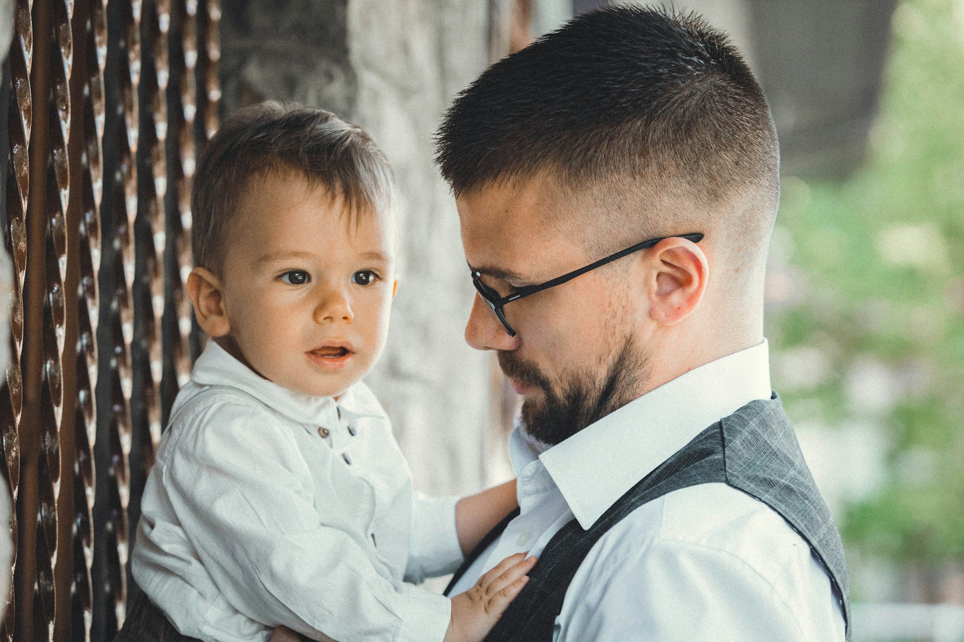 Modern Fathers: Redefining Parenting Roles for Deeper Family Connections